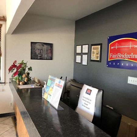 Fairbridge Inn Express Monroe City Extérieur photo