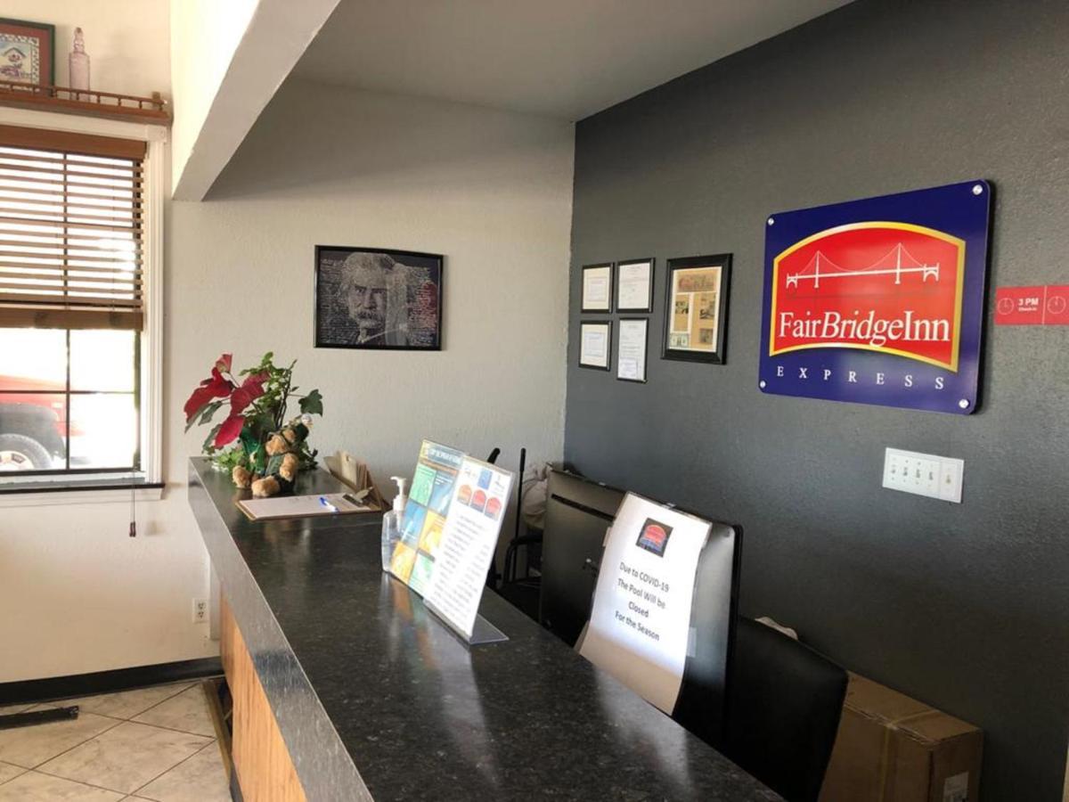 Fairbridge Inn Express Monroe City Extérieur photo